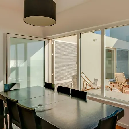 Ocean Front *